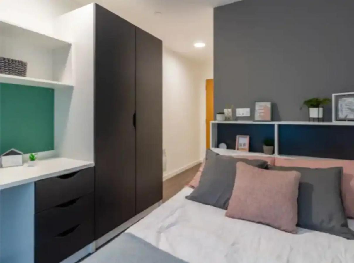 Modern Rooms In Wembley, Sk ロンドン エクステリア 写真